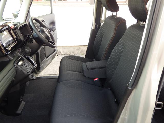 スペーシアギア ハイブリッドＸＺ　禁煙車　弊社試乗車ＵＰ　８インチフルセグナビ・走行中視聴ＯＫ　４１０９ｋｍ　ＬＥＤヘッドライト＆フォグランプ　両側電動スライドドア　ルーフレール　後席オットマン　室内サーキュレーター　アルミホイール（39枚目）