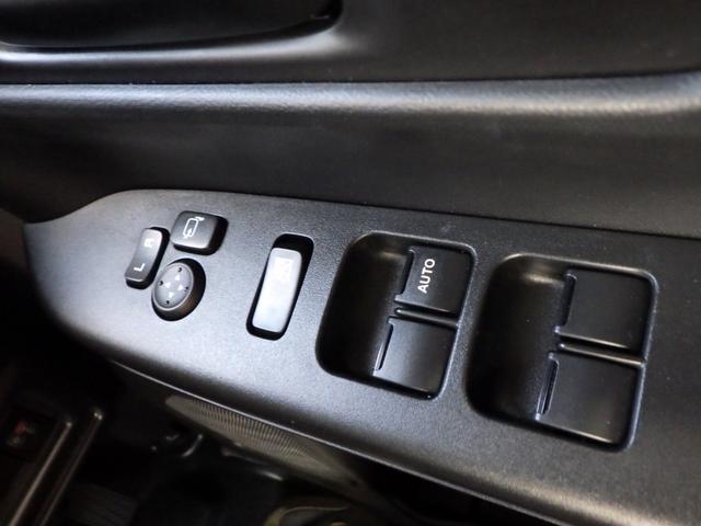 スペーシアギア ハイブリッドＸＺ　禁煙車　弊社試乗車ＵＰ　８インチフルセグナビ・走行中視聴ＯＫ　４１０９ｋｍ　ＬＥＤヘッドライト＆フォグランプ　両側電動スライドドア　ルーフレール　後席オットマン　室内サーキュレーター　アルミホイール（59枚目）