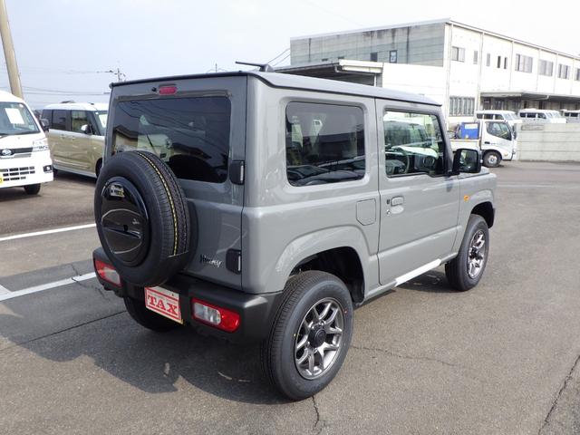 ジムニー ＸＣ　４ｋｍ　有効車検期限１１／１　前後衝突被害軽減ブレーキ　アダプティブクルーズコントロール　ＬＥＤヘッドライト　フォグランプ　２シートヒーター　アルミホイール　登録済未使用車（6枚目）