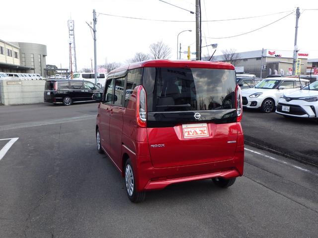 ルークス X 17798km 車検整備 全周囲モニター・アラウンドビューモニター ステリモスイッチ オートライト オートハイビーム 左側電動スライドドア・ハンズフリー機能付き タッチパネル式フルオートエアコン(7枚目)