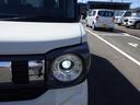 ハイブリッドＸＺ　届出済未使用車　４ｋｍ　後部座席シートオットマン　両側電動スライドドア　ＬＥＤヘッドライト＆フォグランプ　ヘッドアップディスプレイ　２シートヒーター　室内サーキュレータ　左右リアドアロールサンシェード（11枚目）