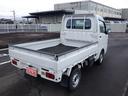 ハイゼットトラック スタンダード　６１４９１ｋｍ　有効車検期限８／１２　ワンタッチボタン式パートタイム４ＷＤ　ＡＣ　ＰＳ　ヘッドライトレベライザー　荷台ゴムマット　三方開プロテクターゴム　鳥居ゲートゴム　リアゲートチェーン（5枚目）