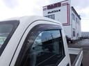 スタンダード　６１４９１ｋｍ　有効車検期限８／１２　ワンタッチボタン式パートタイム４ＷＤ　ＡＣ　ＰＳ　ヘッドライトレベライザー　荷台ゴムマット　三方開プロテクターゴム　鳥居ゲートゴム　リアゲートチェーン（11枚目）