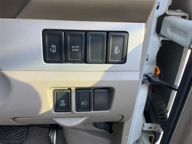 エブリイワゴン ＰＺターボスペシャル　ナビＴＶ　両側パワースライドドア　アルミホイール　ＨＩＤ　エアコン　パワステ　パワーウィンドウ　ＡＢＳ　運転席エアバッグ助手席エアバッグ（9枚目）