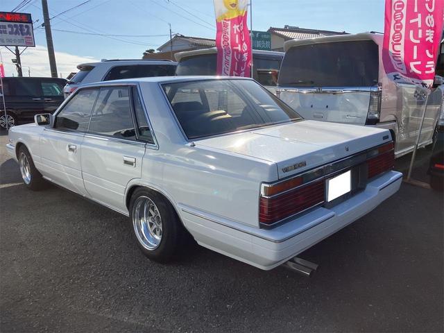NISSAN LAUREL MEDALIST TURBO