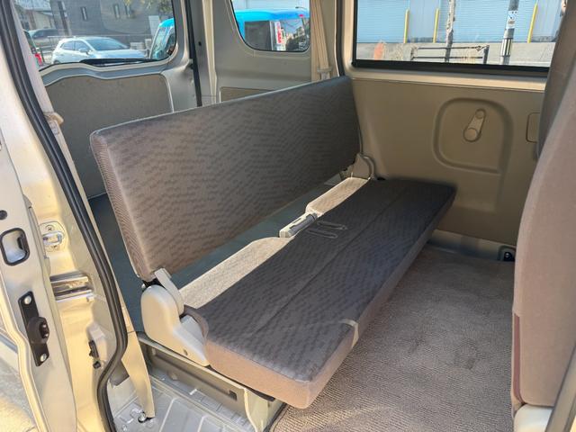 ＮＶ１００クリッパーバン ＤＸ　１オーナー　５ドア　集中ドアロック　プライバシーガラス　取説　整備手帳（9枚目）