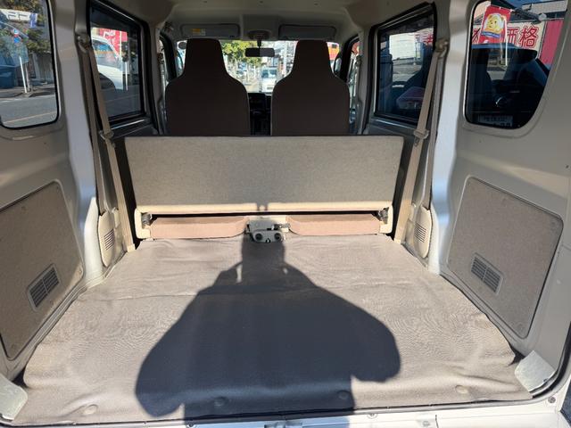 ＮＶ１００クリッパーバン ＤＸ　１オーナー　５ドア　集中ドアロック　プライバシーガラス　取説　整備手帳（11枚目）