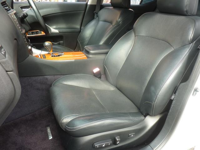 ＩＳ ＩＳ２５０　バージョンＬ　中期モデル　スピンドルフロントエアロバンパー　ルーフ＆リアスポ　社外ヘッドライト　本皮エアーシート　テイン車高調　ＷＯＲＫ１９アルミ　車検令和９年６月　ＨＤＤナビ　バックモニター　リア３面フィルム（16枚目）