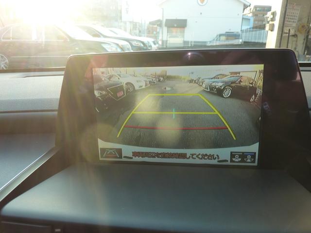 クラウンハイブリッド ＲＳアドバンス　２年保証ＯＰ全皮エアーシート　ＳＤナビ　Ｂｌｕｅｔｏｏｔｈ　ＤＶＤ再生　テレビキット　ウインドウディスプレイ　バックモニター　ハンドルヒーター　ＢＳＭ　クリアランスソナー　ＲＣＴＡ（11枚目）