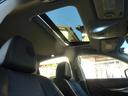サンルーフ付きで開放的です 車内も広く感じ換気にも便利です