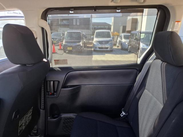 ノア X ナビ TV 電動スライドドア LEDヘッドランプ キーレスエントリー アイドリングストップ 3列シート CVT CD Bluetooth 衝突安全ボディ ABS ESC エアコン パワーステアリング(49枚目)