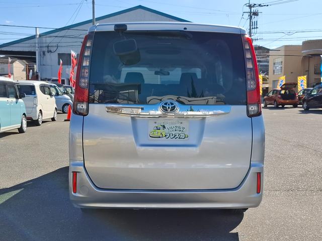 ノア X ナビ TV 電動スライドドア LEDヘッドランプ キーレスエントリー アイドリングストップ 3列シート CVT CD Bluetooth 衝突安全ボディ ABS ESC エアコン パワーステアリング(51枚目)