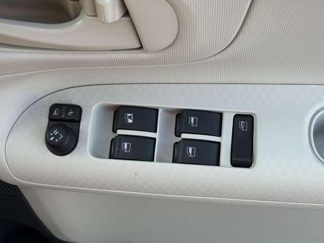 ムーヴキャンバス Ｘリミテッド　ＳＡＩＩ　ＥＴＣ　バックカメラ　両側電動スライドドア　ナビ　ＴＶ　衝突被害軽減システム　スマートキー　アイドリングストップ　電動格納ミラー　ベンチシート　ＣＶＴ　盗難防止システム　ＡＢＳ　ＥＳＣ　ＣＤ（27枚目）