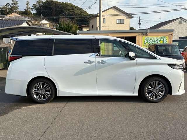 アルファード Ｚ　ドライブレコーダー　全周囲カメラ　ナビ　ＴＶ　クリアランスソナー　オートクルーズコントロール　レーンアシスト　衝突被害軽減システム　両側電動スライドドア　オートマチックハイビーム　ＬＥＤヘッドランプ（18枚目）