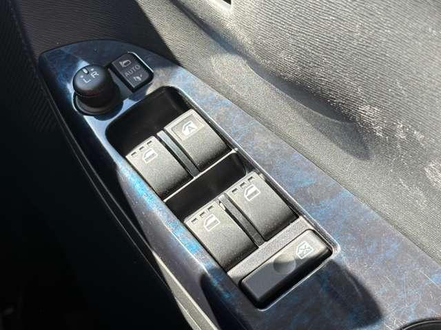 タント カスタムX トップエディションSAII ETC バックカメラ 両側スライド・片側電動 ナビ TV 衝突被害軽減システム スマートキー アイドリングストップ 電動格納ミラー ベンチシート CVT ABS CD USB アルミホイール エアコン(9枚目)