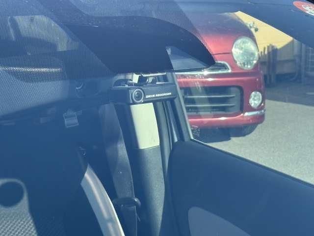 ノート e-パワー X ドライブレコーダー ETC 全周囲カメラ ナビ TV クリアランスソナー レーンアシスト 衝突被害軽減システム アルミホイール オートライト スマートキー 電動格納ミラー CVT ESC(6枚目)