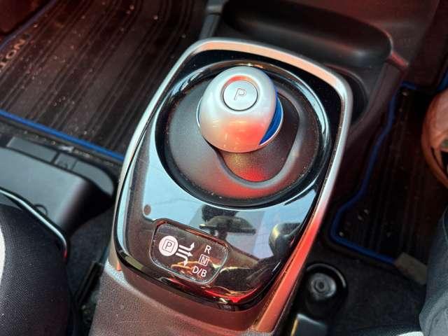 ノート e-パワー X ドライブレコーダー ETC 全周囲カメラ ナビ TV クリアランスソナー レーンアシスト 衝突被害軽減システム アルミホイール オートライト スマートキー 電動格納ミラー CVT ESC(9枚目)