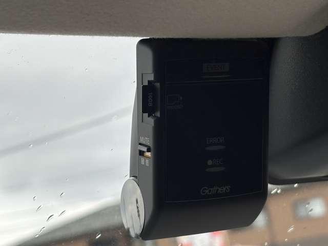 �h���C�u���R�[�_�[������f���Ɖ������L�^���Ă����h���C�u���R�[�_�[�́A���̂̍ۂɊm���ȏ؋��\�͂𔭊����Ă���܂��B