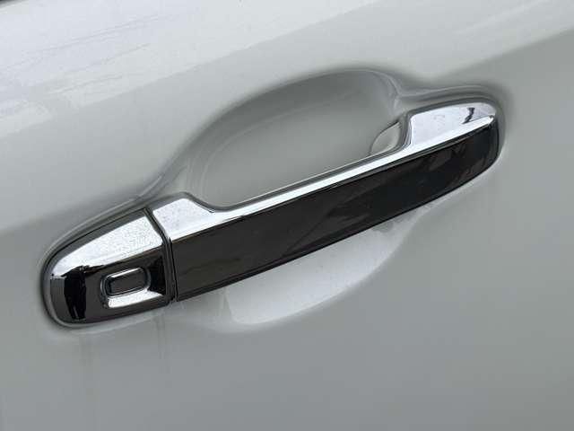 ヴォクシー 　バックカメラ　ＴＶ　オートクルーズコントロール　レーンアシスト　衝突被害軽減システム　両側スライド・片側電動　オートマチックハイビーム　エアロ　スマートキー　アイドリングストップ　電動格納ミラー（25枚目）