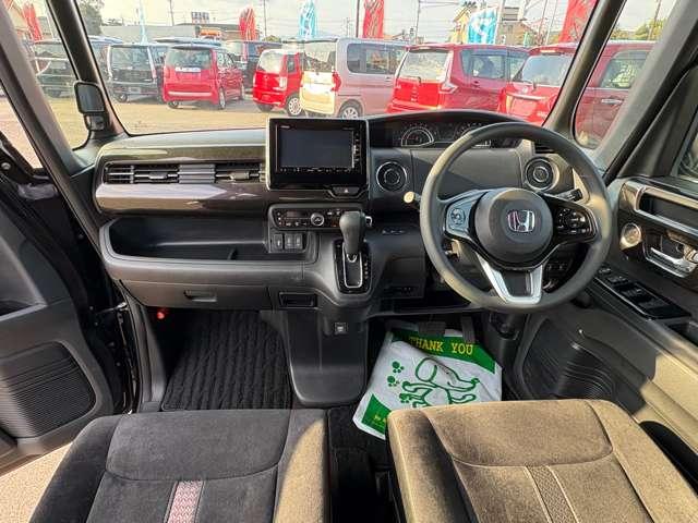 Ｎ－ＢＯＸカスタム Ｇ・ＥＸターボホンダセンシング　ＥＴＣ　バックカメラ　両側電動スライドドア　ナビ　ＴＶ　オートクルーズコントロール　レーンアシスト　衝突被害軽減システム　オートライト　スマートキー　アイドリングストップ　電動格納ミラー　ＣＶＴ（2枚目）