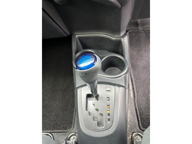 アクア Ｓスタイルブラック　ドライブレコーダー　ＥＴＣ　バックカメラ　ナビ　ＴＶ　レーンアシスト　衝突被害軽減システム　アルミホイール　オートマチックハイビーム　スマートキー　電動格納ミラー　ＣＶＴ　衝突安全ボディ　ＡＢＳ（9枚目）