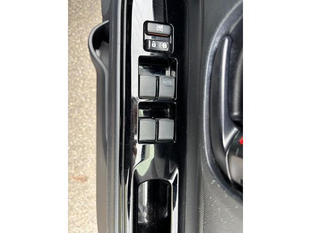 アクア Ｓスタイルブラック　ドライブレコーダー　ＥＴＣ　バックカメラ　ナビ　ＴＶ　レーンアシスト　衝突被害軽減システム　アルミホイール　オートマチックハイビーム　スマートキー　電動格納ミラー　ＣＶＴ　衝突安全ボディ　ＡＢＳ（14枚目）