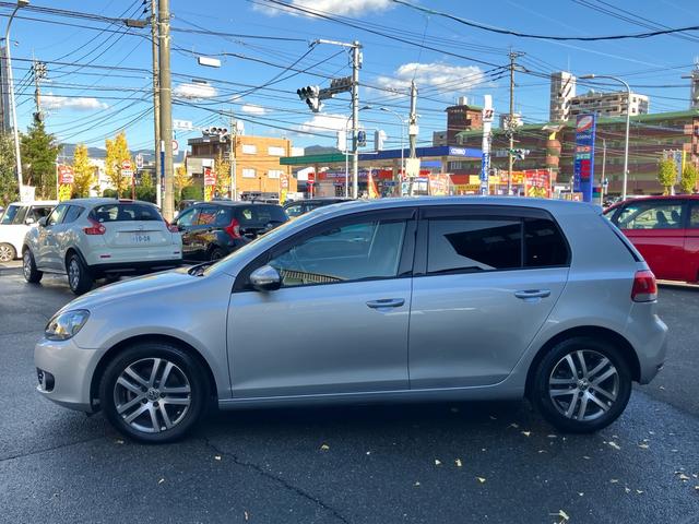 ゴルフ ＴＳＩコンフォートライン　ＴＳＩコンフォートライン　ワンオーナー　車検令和９年３月　ＥＴＣ　ドライブレコーダー　バックカメラ　オートエアコン　純正アルミホイール（10枚目）