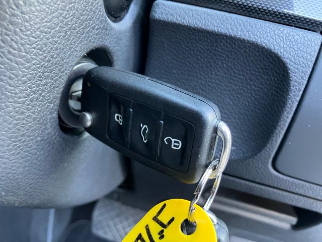 ゴルフ ＴＳＩコンフォートライン　ＴＳＩコンフォートライン　ワンオーナー　車検令和９年３月　ＥＴＣ　ドライブレコーダー　バックカメラ　オートエアコン　純正アルミホイール（27枚目）