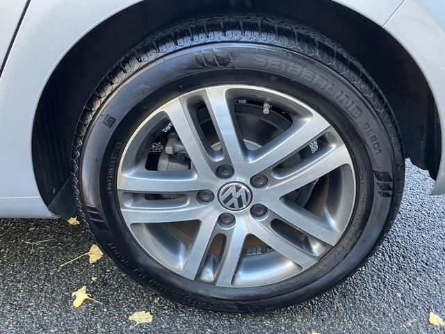 ゴルフ ＴＳＩコンフォートライン　ＴＳＩコンフォートライン　ワンオーナー　車検令和９年３月　ＥＴＣ　ドライブレコーダー　バックカメラ　オートエアコン　純正アルミホイール（41枚目）