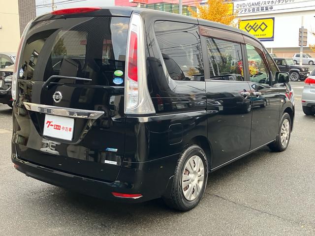 セレナ ２０Ｘ　メモリーナビ　両側パワースライド　インテリキー　Ｂｌｕｅｔｏｏｔｈ接続　バックカメラ　オートエアコン　電動格納ミラー（6枚目）