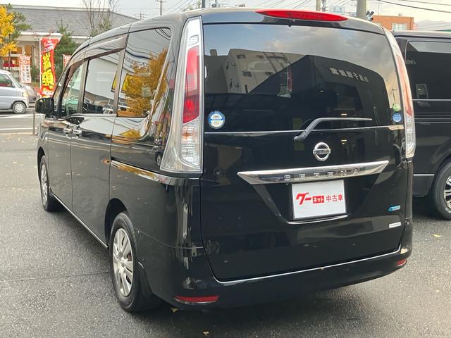 セレナ ２０Ｘ　メモリーナビ　両側パワースライド　インテリキー　Ｂｌｕｅｔｏｏｔｈ接続　バックカメラ　オートエアコン　電動格納ミラー（8枚目）