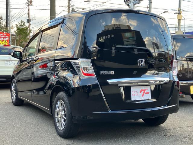 フリード G ジャストセレクション スマートキー SDナビ フルセグ DVD再生 Bluetooth SDカード 後席モニターBカメラ ETC HIDライト 社外14AW オートA/C 両面自動ドア ドアミラーウインカー 6人乗(29枚目)