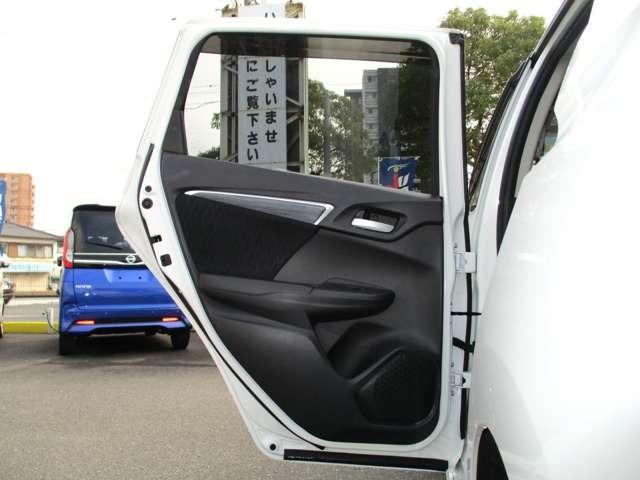 �㕔���ȃh�A