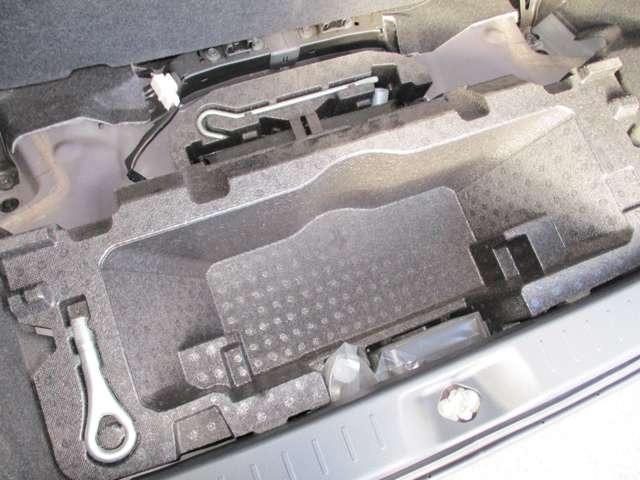 �ב䉺�Ɏ��[��p���N�C���L�b�g�Ȃǂ����������܂�