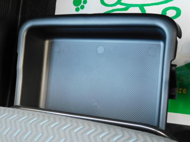 カスタムGターボ 第三者機関状態証明書付 弊社デモカーUP車 純正パノラマモニター対応カメラ付 左右パワースライドリヤドア LEDヘッドライト LEDフォグランプ キーフリーシステム 走行距離6,689km(29枚目)