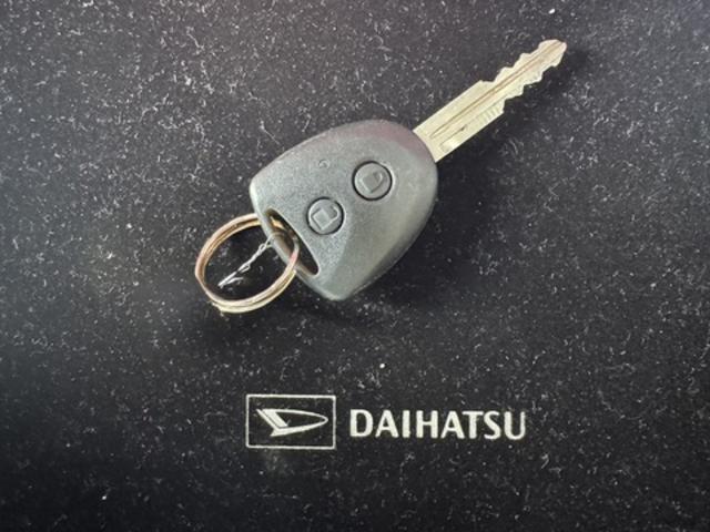 ハイゼットカーゴ デラックスＳＡＩＩＩ　令和３年式　衝突低減ブレーキ（25枚目）