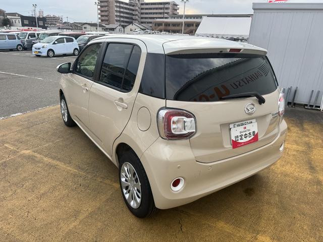 �����h�A�E�����N�H�[�^�[�E�o�b�N�h�A�E�B���h�E�ɃX���[�N�h�K���X���̗p