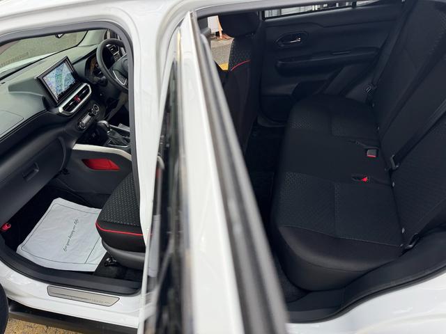 ロッキー G 純正フルセグナビ ナビ連動前後方ドラレコ バックモニター Bluetooth クルーズコントロール 衝突低減ブレーキ シートヒーター(12枚目)