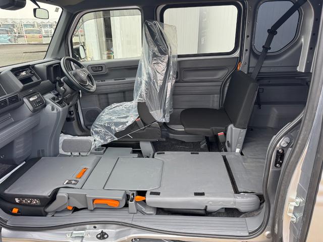 N-VAN G 新車保証継承付 CDチューナー ルーフキャリア 5MT 衝突低減ブレーキ(17枚目)