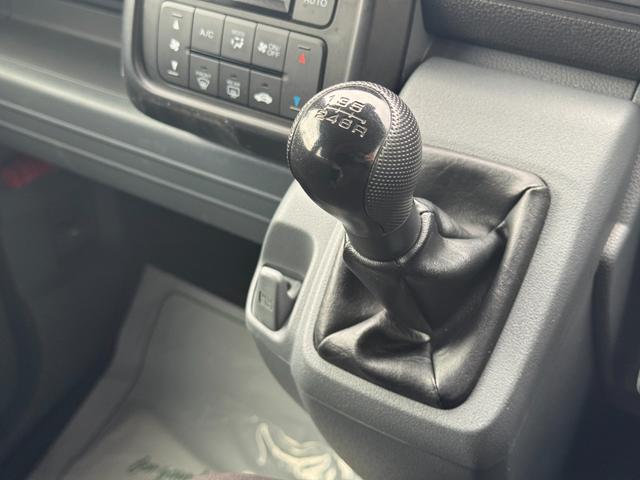 N-VAN G 新車保証継承付 CDチューナー ルーフキャリア 5MT 衝突低減ブレーキ(18枚目)