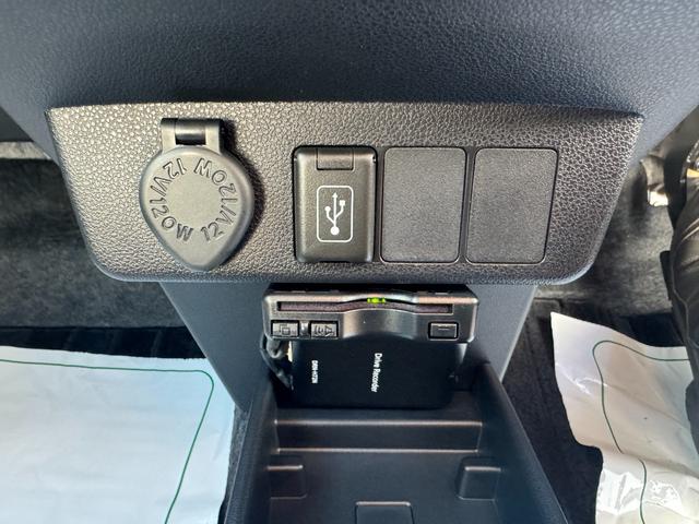 �ԗ��̏ڍׂ��Ԃɕt���܂��Ă̓X�^�b�t�܂ł��C�y�ɂ��₢���킹���������B