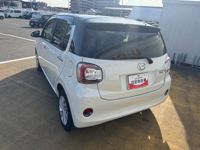 �����h�A�E�����N�H�[�^�[�E�o�b�N�h�A�E�B���h�E�ɃX���[�N�h�K���X���̗p