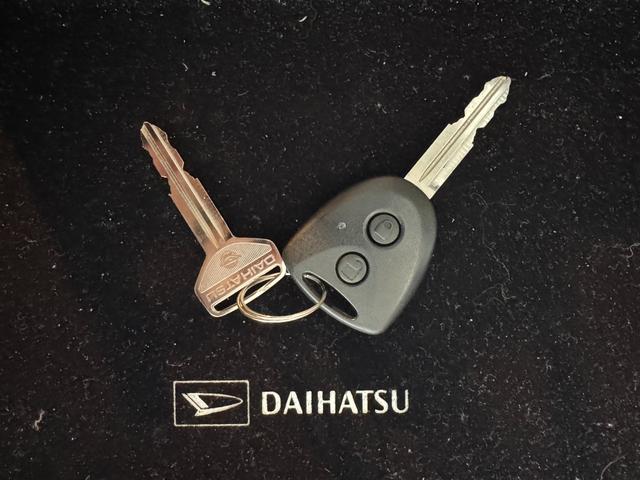 ミライース L SAIII 10thアニバーサリーエディション ワンセグナビ 新車保証継承付 衝突低減ブレーキ(27枚目)