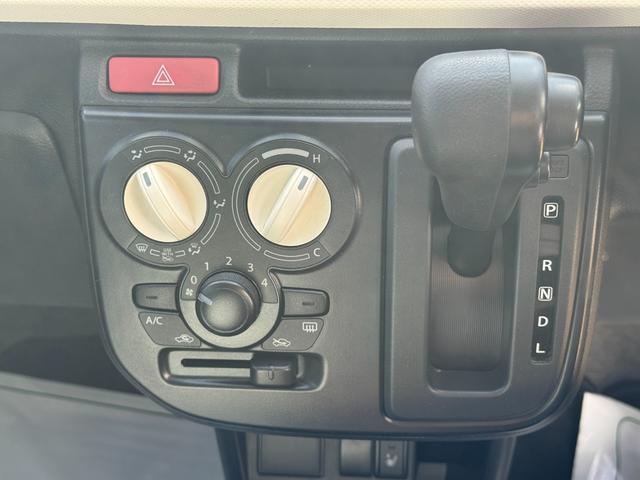 �ԗ��̏ڍׂ��Ԃɕt���܂��Ă̓X�^�b�t�܂ł��C�y�ɂ��₢���킹���������B