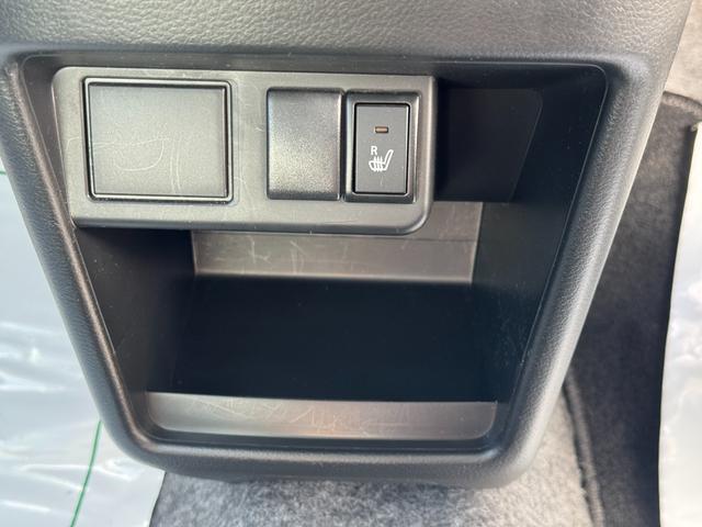 �ԗ��̏ڍׂ��Ԃɕt���܂��Ă̓X�^�b�t�܂ł��C�y�ɂ��₢���킹���������B