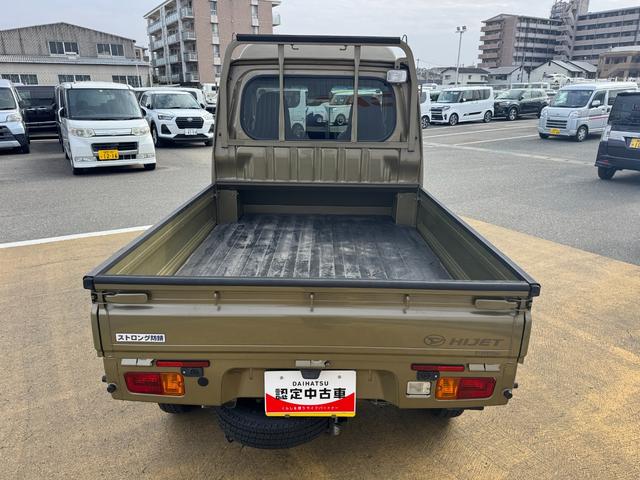 ハイゼットトラック ジャンボＳＡＩＩＩｔ　喫煙車　４ＷＤ　５ＭＴ車　衝突低減ブレーキ　ＣＤチューナー（6枚目）