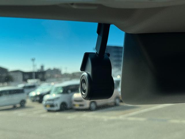 �ԗ��̏ڍׂ��Ԃɕt���܂��Ă̓X�^�b�t�܂ł��C�y�ɂ��₢���킹���������B