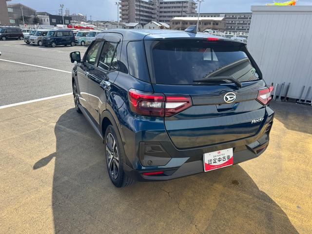 �����h�A�E�����N�H�[�^�[�E�o�b�N�h�A�E�B���h�E�ɃX���[�N�h�K���X���̗p