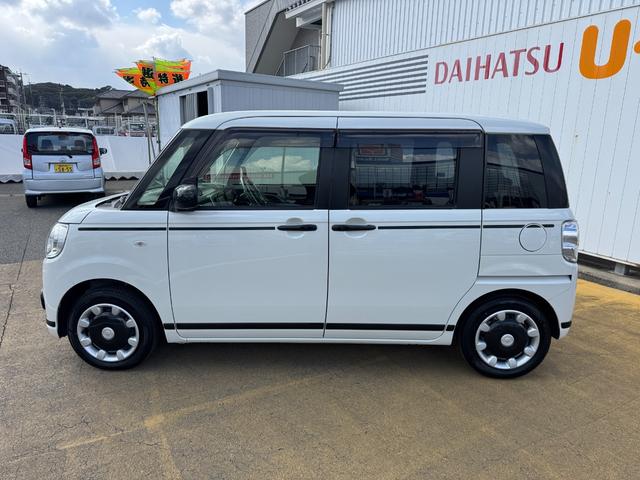 ムーヴキャンバス Ｇブラックアクセントリミテッド　ＳＡＩＩＩ　純正フルセグナビ　ドラレコ　パノラマモニター（4枚目）