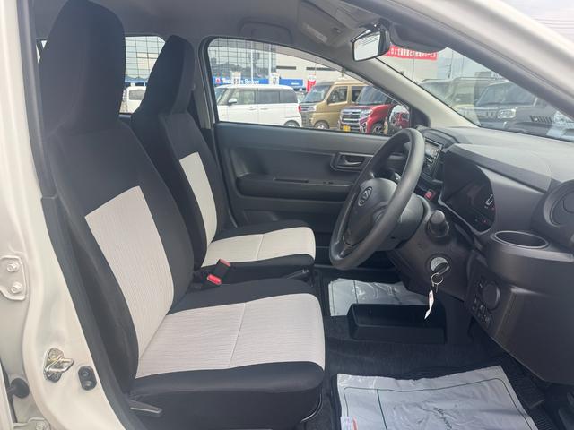 ミライース Ｂ　ＳＡＩＩＩ　ＣＤチューナー　衝突低減ブレーキ　キーレス（11枚目）